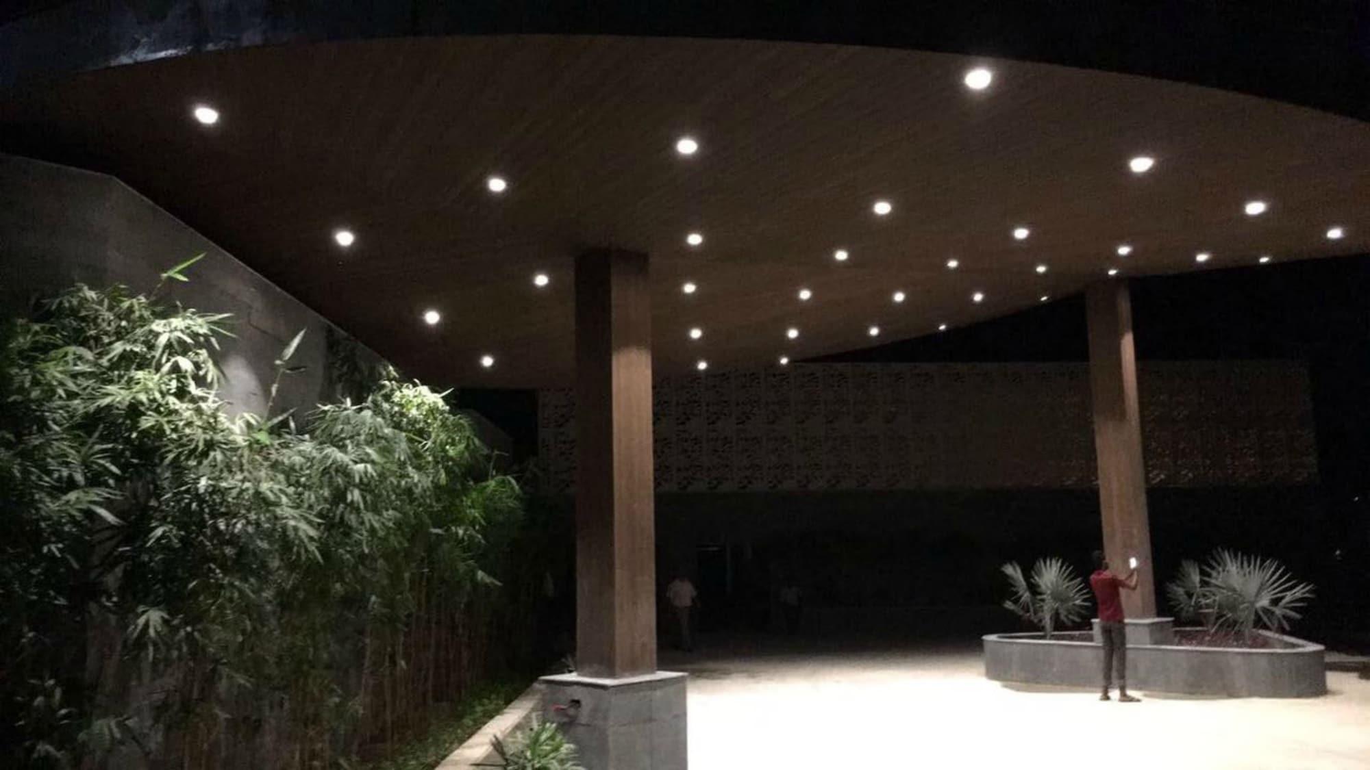 科比特柠檬树高级酒店 兰纳加 外观 照片